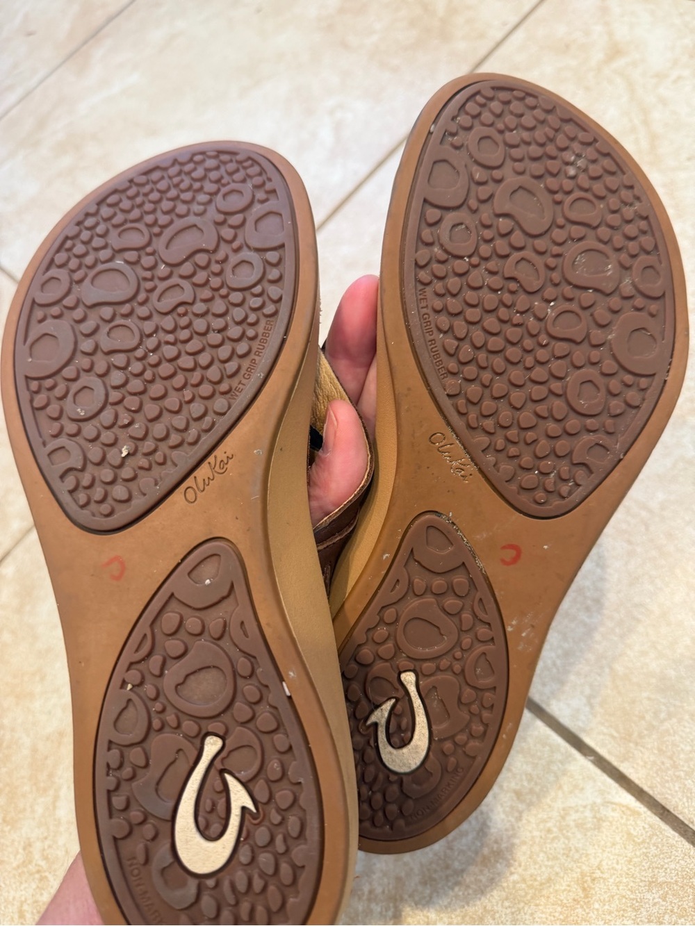 OluKai Women's Dark Brown Leather Toe-Post Sandals double strap Sz 8 - Picture 7 of 7